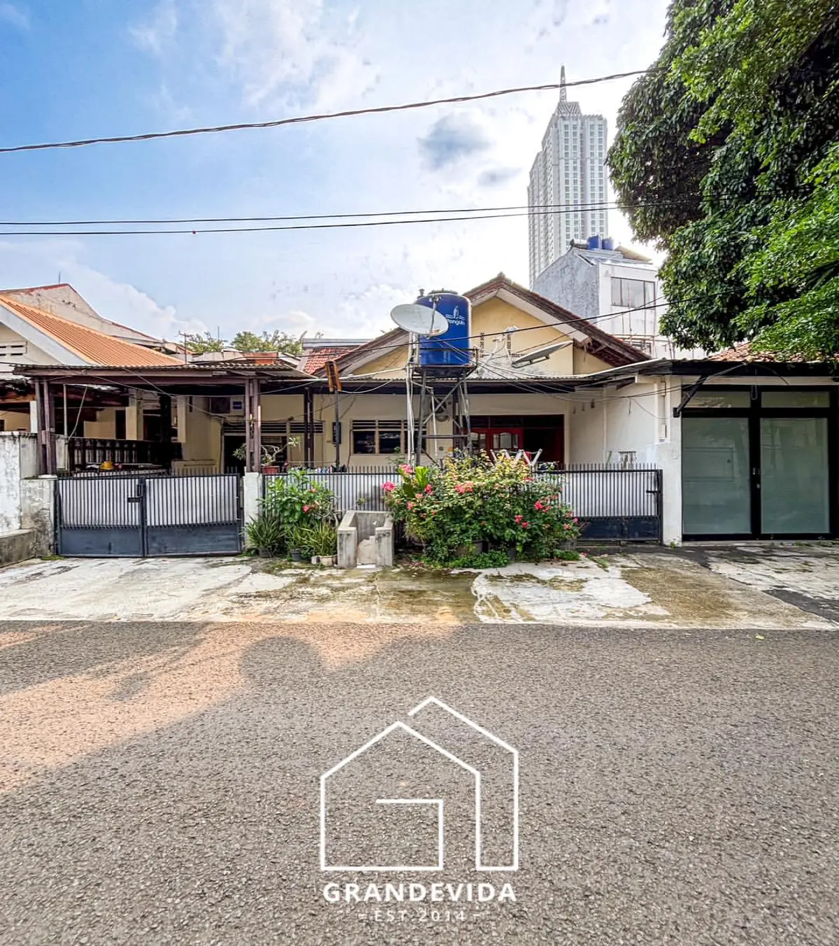Rumah Dijual Murah Kebayoran Baru Jakarta Selatan dalam Komplek Hitung Tanah