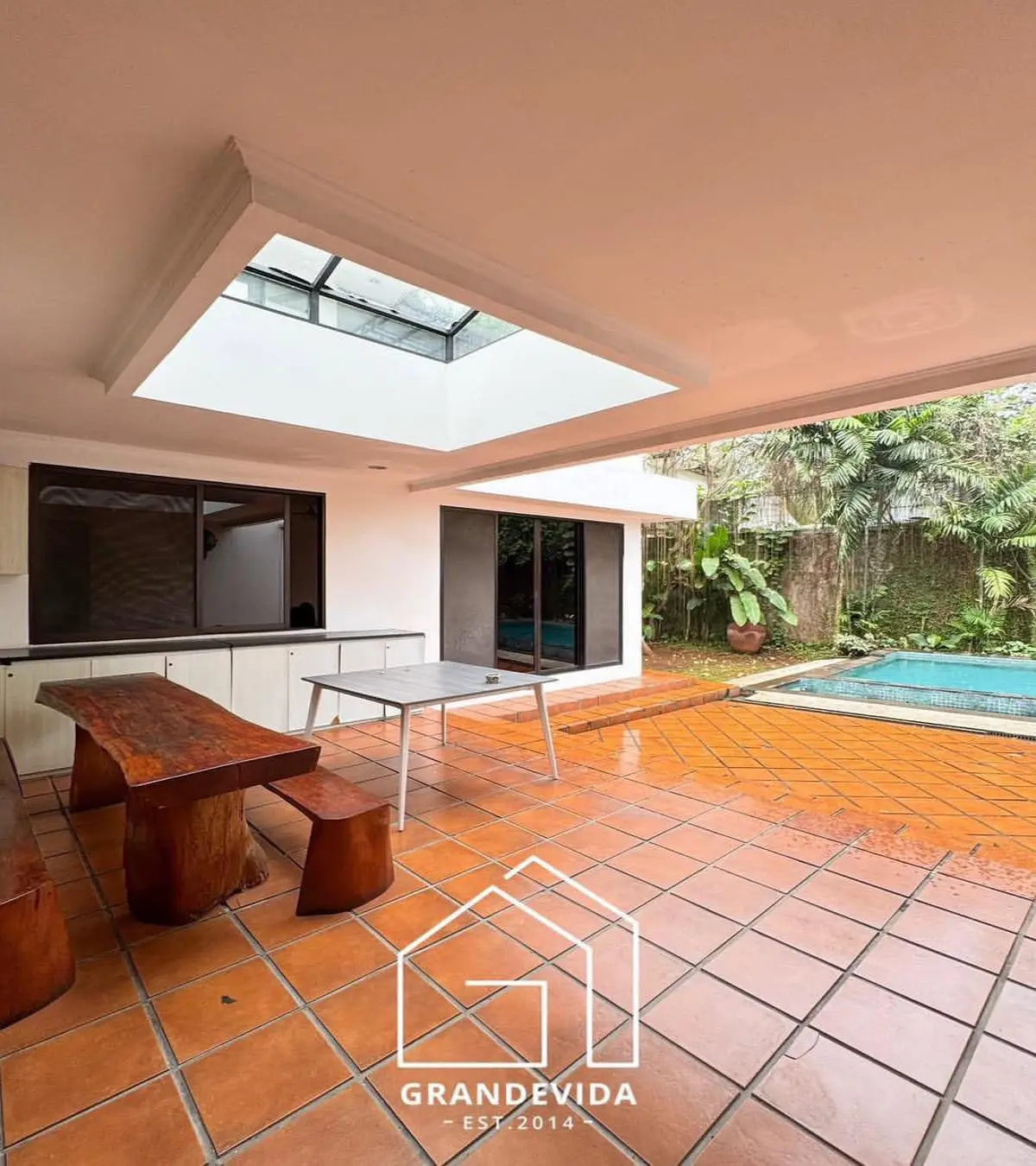 Rumah Dijual Murah Kemang Jakarta Selatan | Halaman Luas
