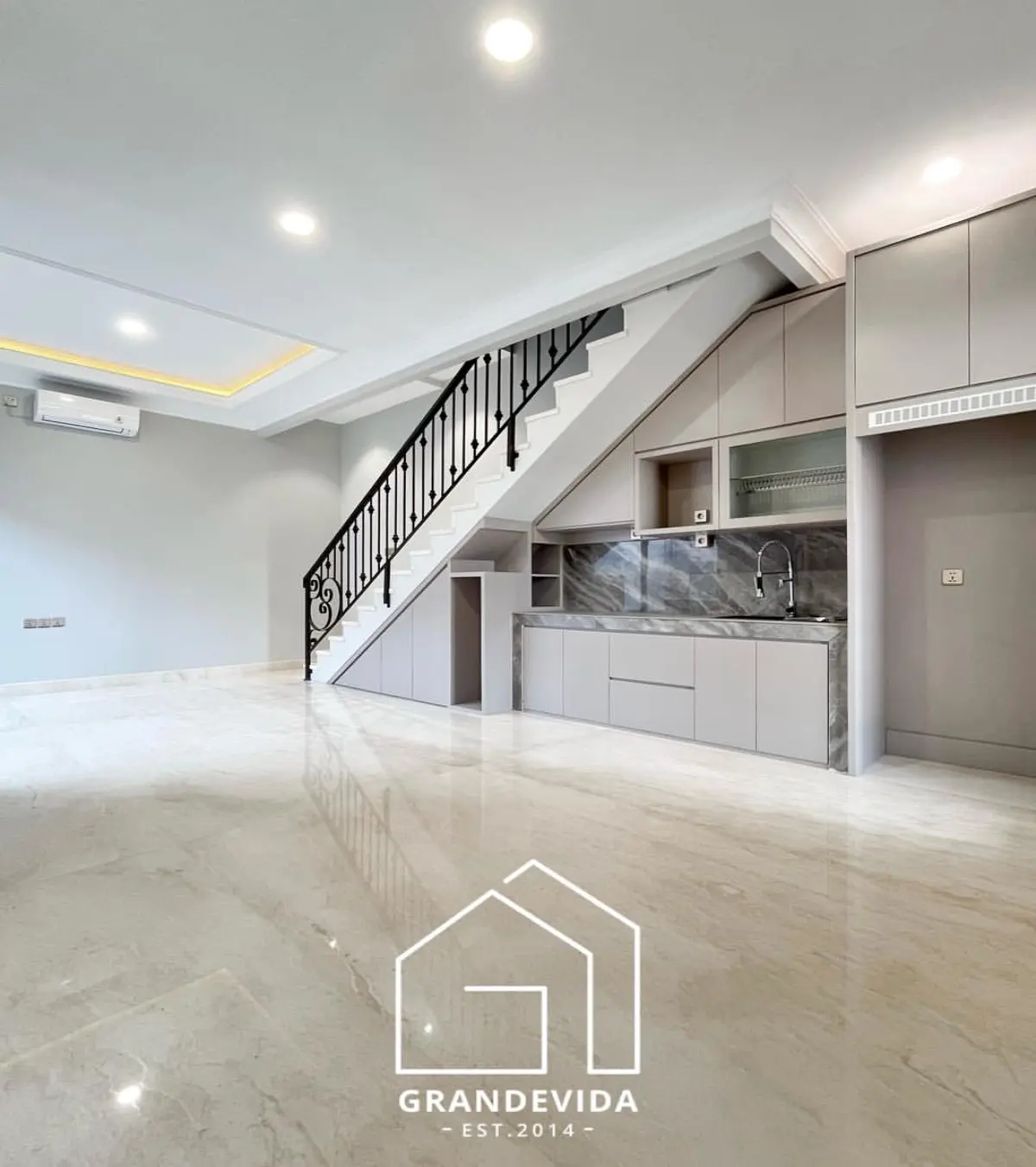 Jual Rumah Mampang Jakarta Selatan Rumah Baru