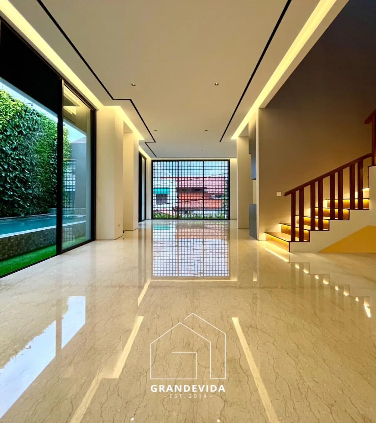 Rumah Dijual Murah Pondok Indah Jakarta Selatan Design Tropical Modern Style