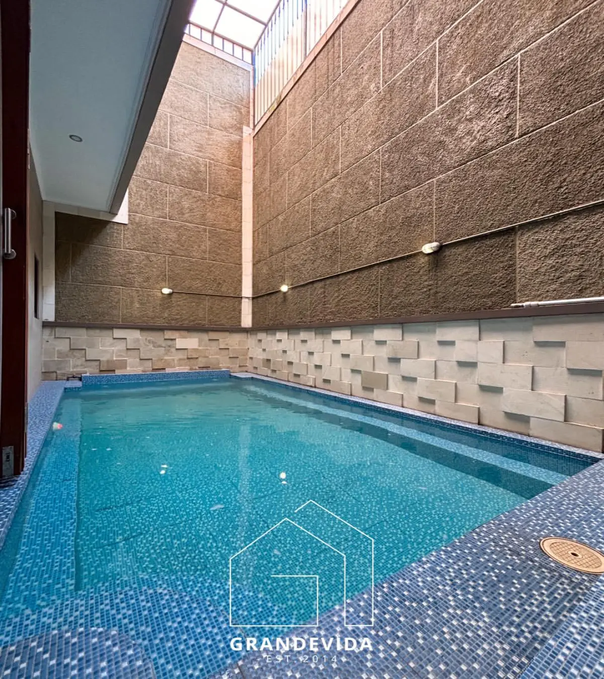 Jual Rumah Veteran Jakarta Selatan Private Pool