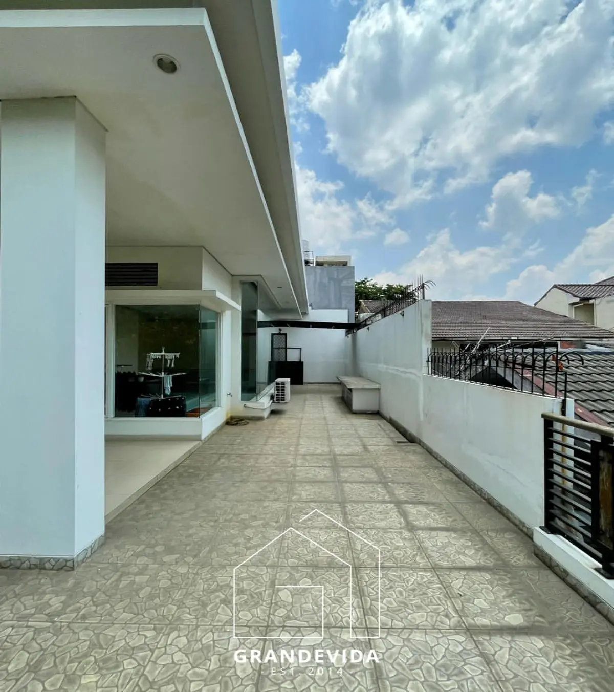 68b0245812a3d.webp