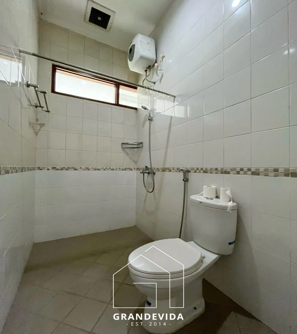 68b0402ec27e0.webp