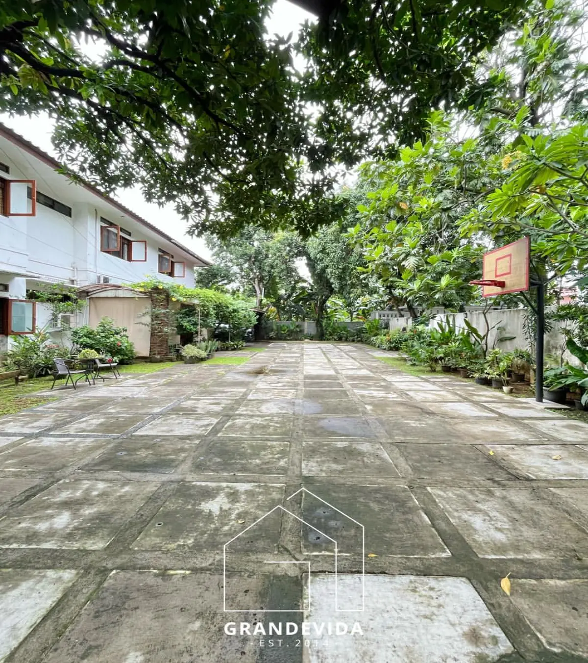 Rumah Dijual di Cilandak Jakarta Selatan Tanah Luas
