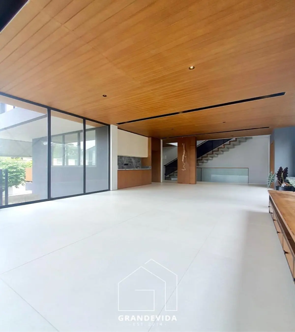 Dijual Rumah Mewah Kemang Jakarta Selatan Modern Tropis