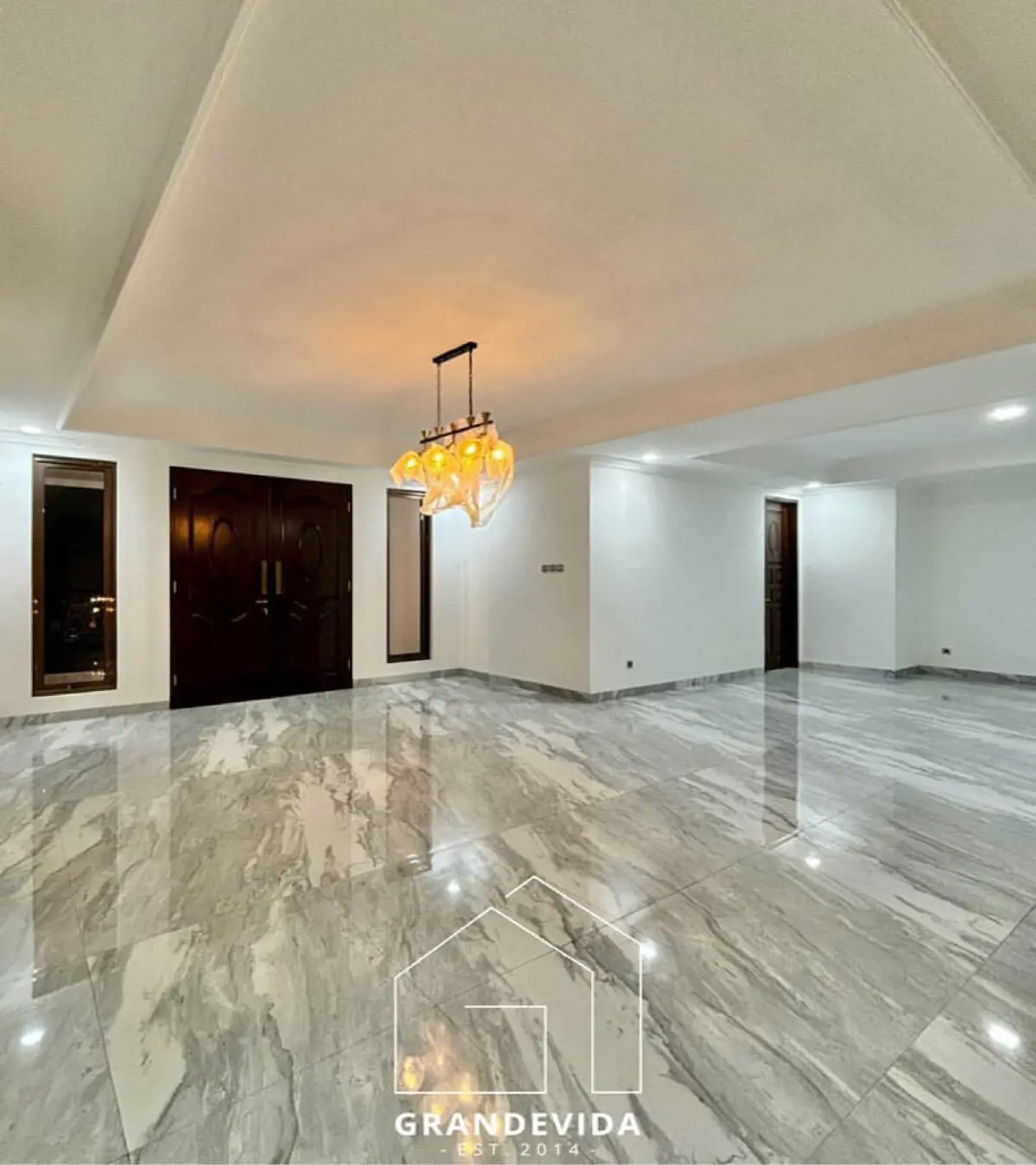 Dijual Rumah Mewah Cilandak Jakarta Selatan Design Classic Mewah