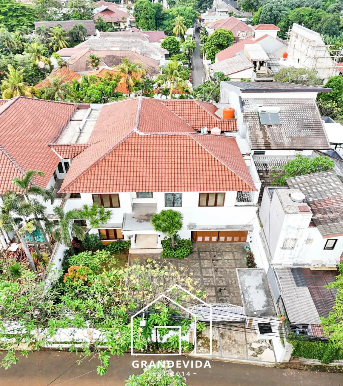 Jual rumah Mewah Kemang Jakarta Selatan Private Swimming Pool