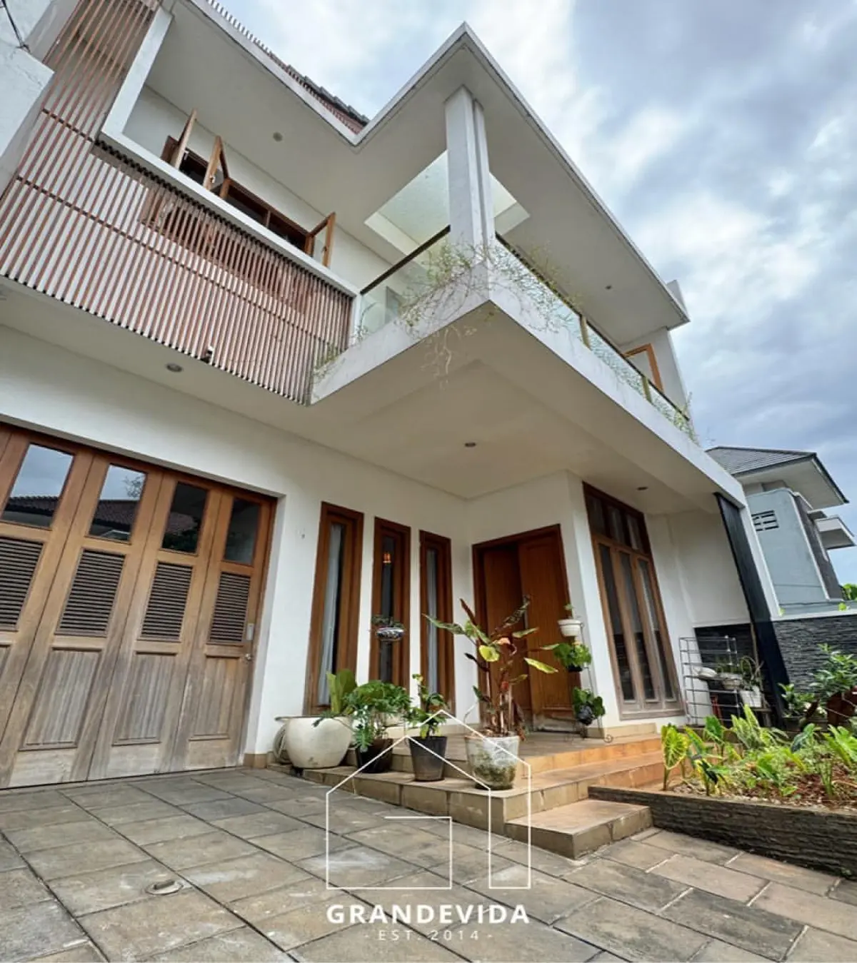 Jual Rumah Pondok Indah Jakarta Selatan Kondisi Terawat
