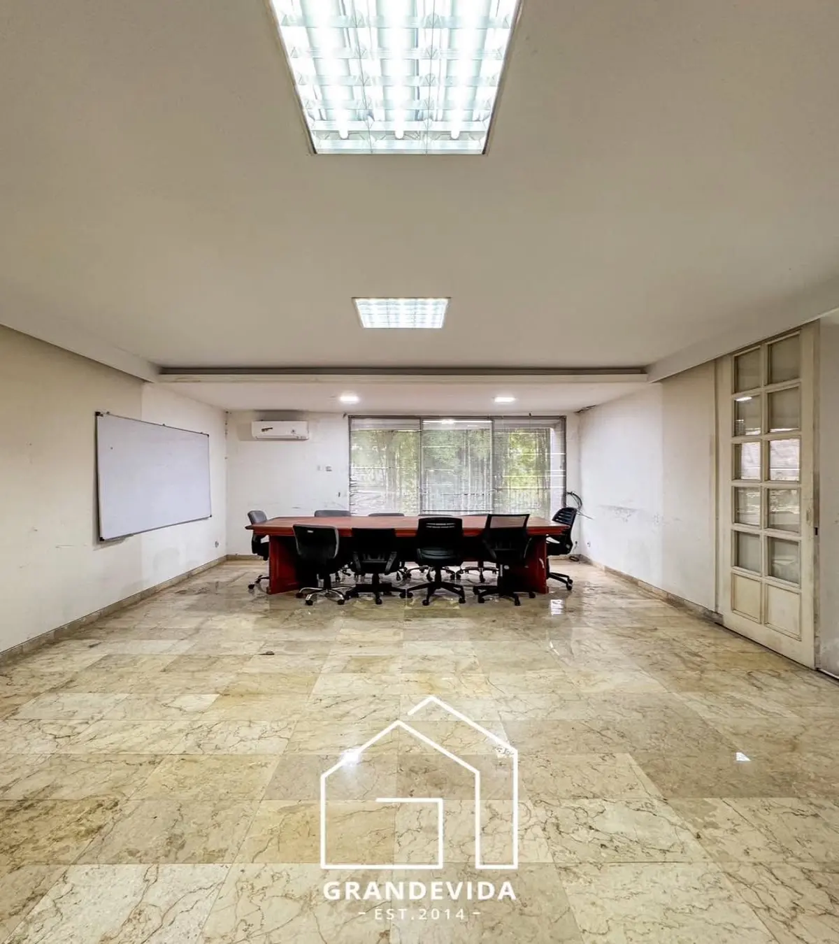 Rumah Siap Huni Kebayoran Baru Jakarta Selatan dijual