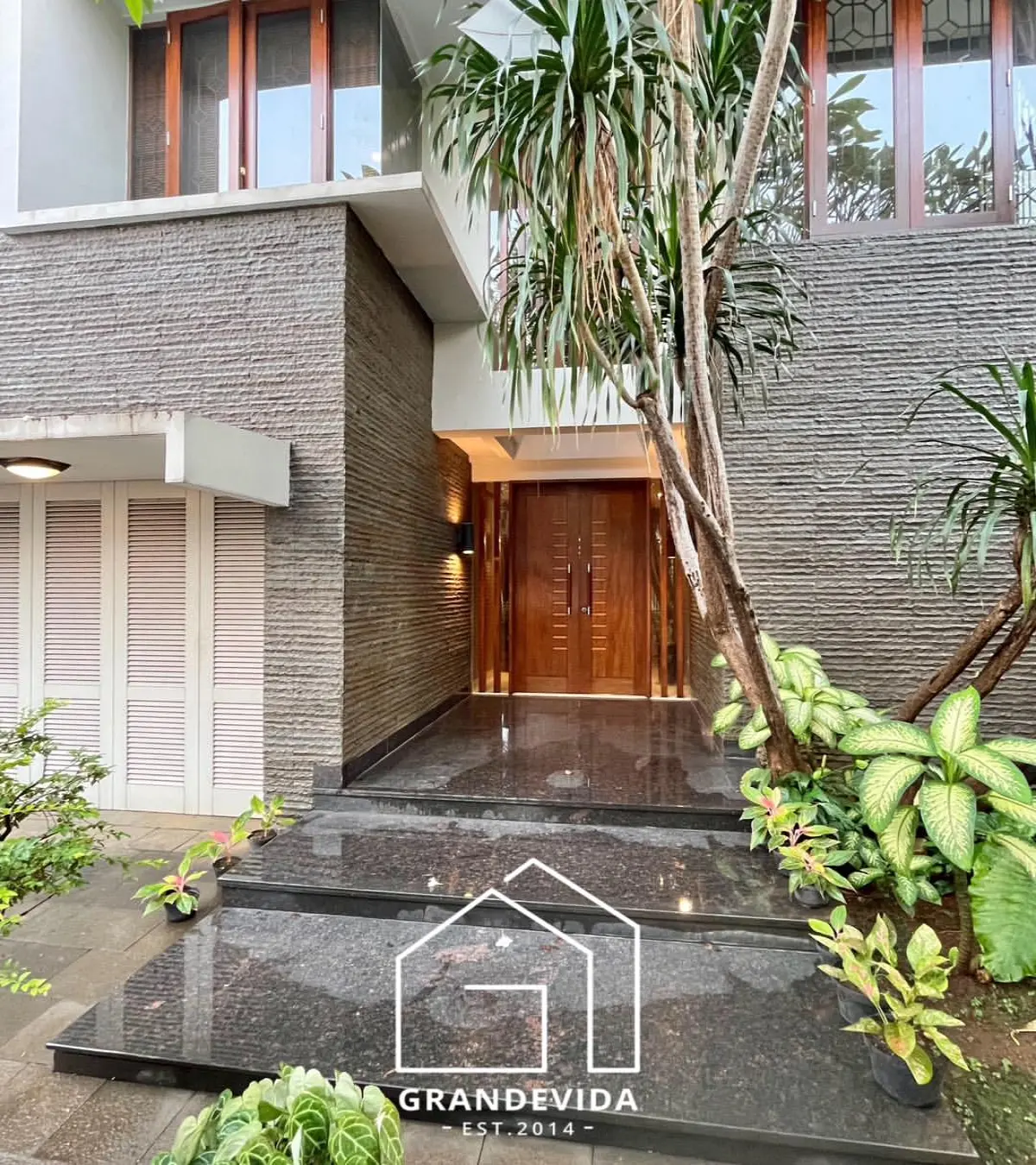 Rumah dijual Kebayoran Lama Jakarta Selatan dekat senayan