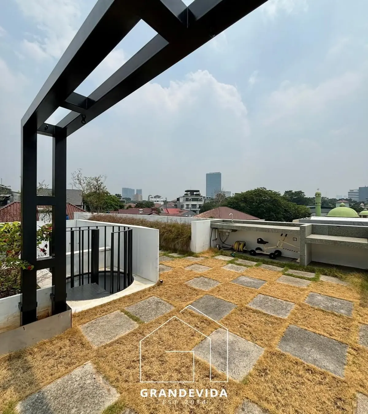 Rumah Dijual Kebayoran Baru Terawat Siap Huni