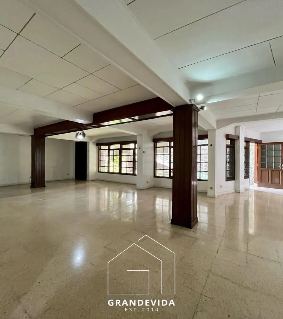 Rumah Mewah Lokasi Strategis Kebayoran Baru Jakarta Selatan Dekat SCBD