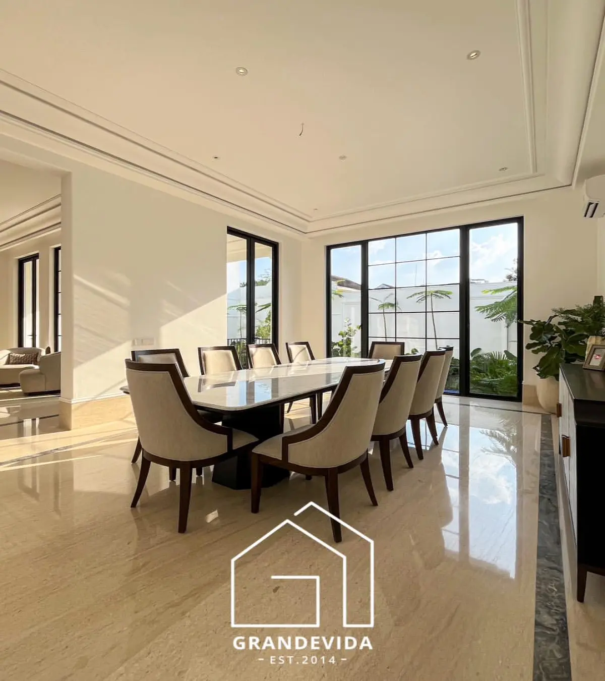 Rumah Dijual Kemang Jakarta Selatan Private Pool