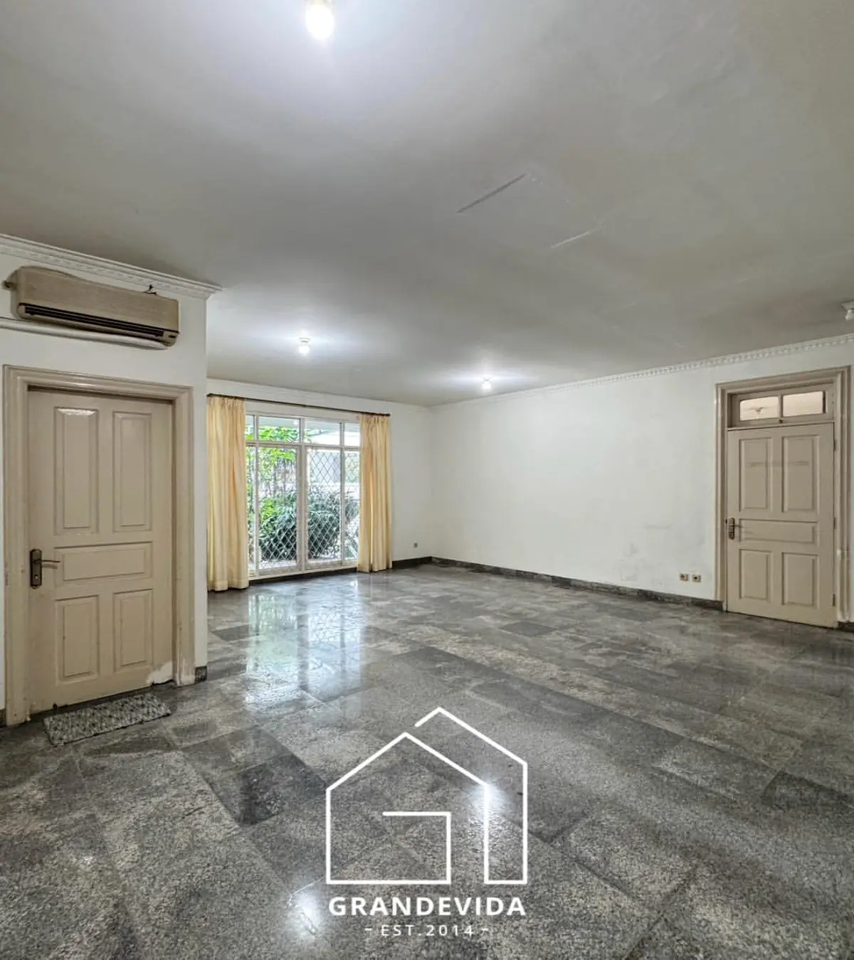 Jual Rumah 2 Lantai Kebayoran Baru Jakarta Selatan