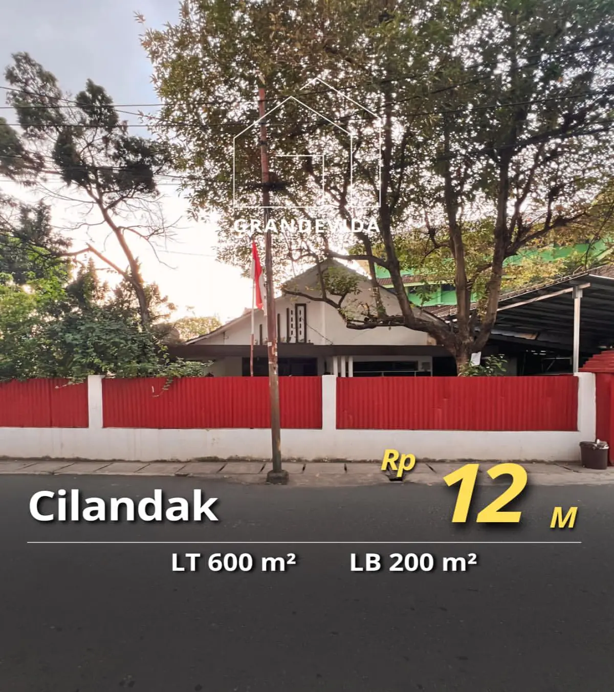 Rumah Dijual di Cilandak Hitung Tanah