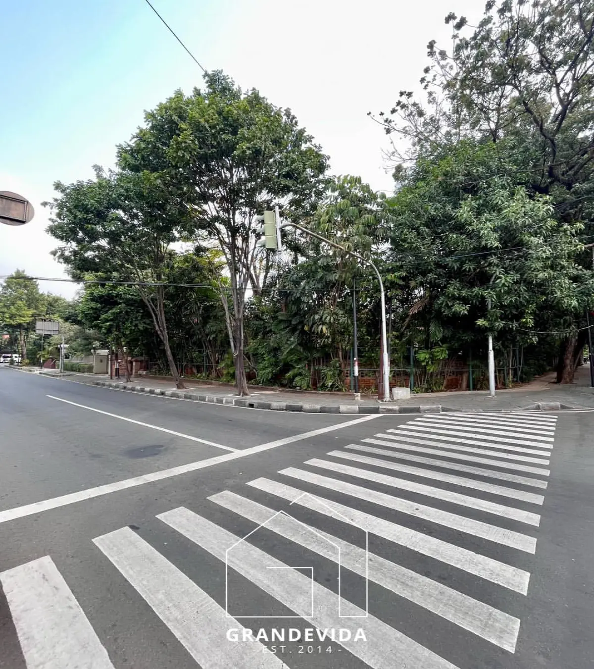 68de02f48b77f.webp