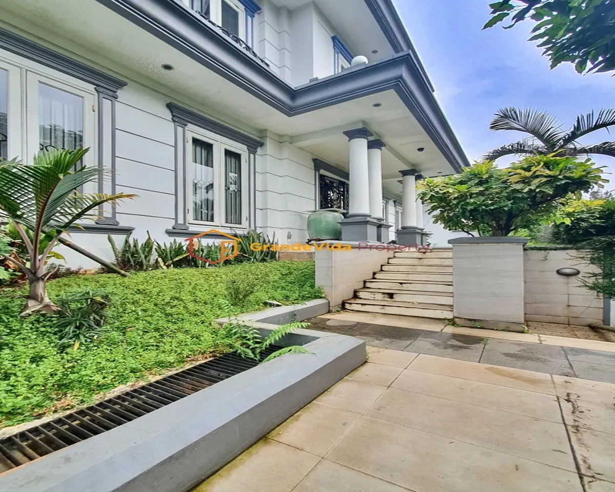 Rumah Dijual di Pondok Indah Unit Pojok