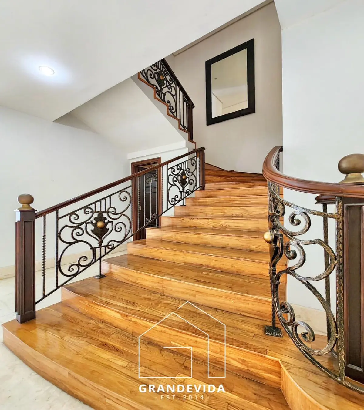 Rumah Dijual di Kencana Indah Pondok Indah