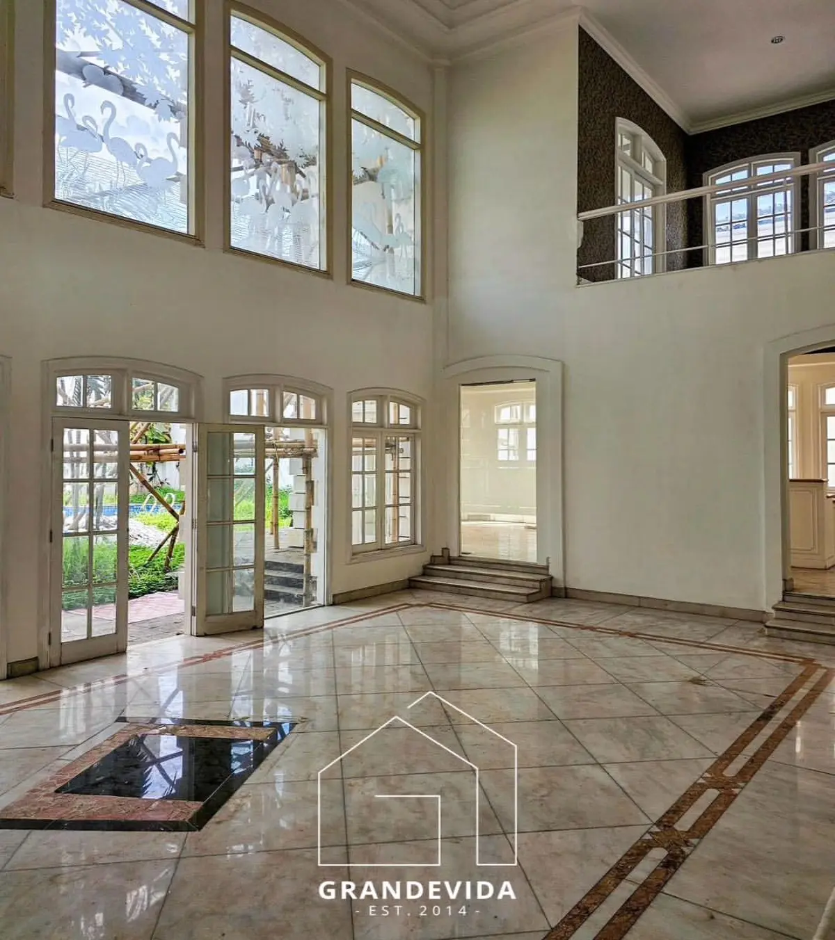 Rumah Dijual di Metro Pondok Indah Bergaya Eropa
