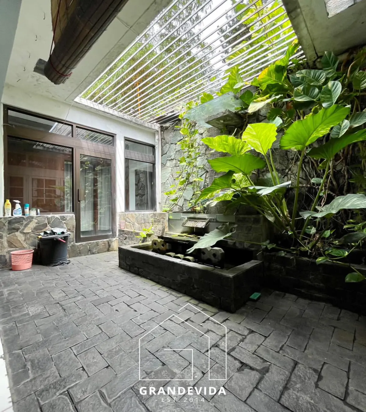 68e2963f6b545.webp