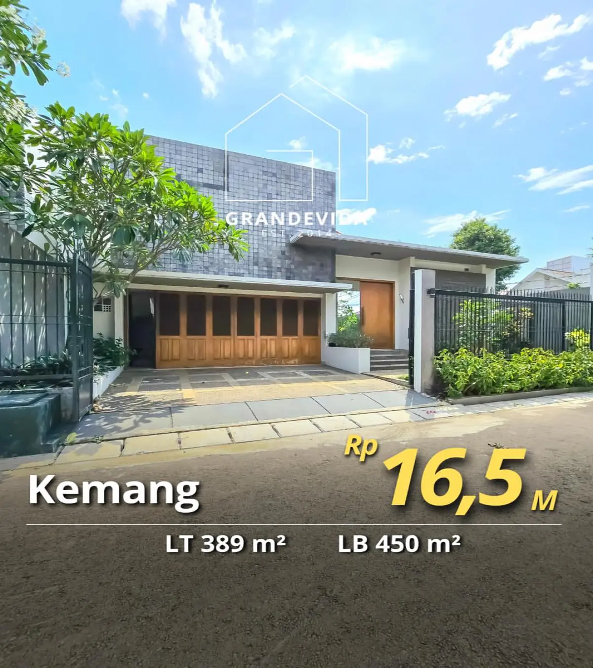 Rumah Dijual di Kemang Halaman Besar Design Modern Tropis