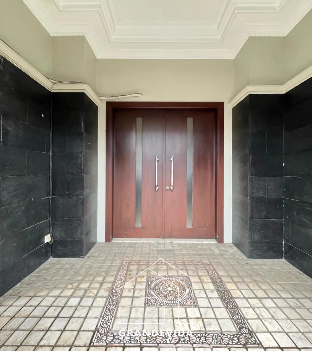 68e723ac8e895.webp