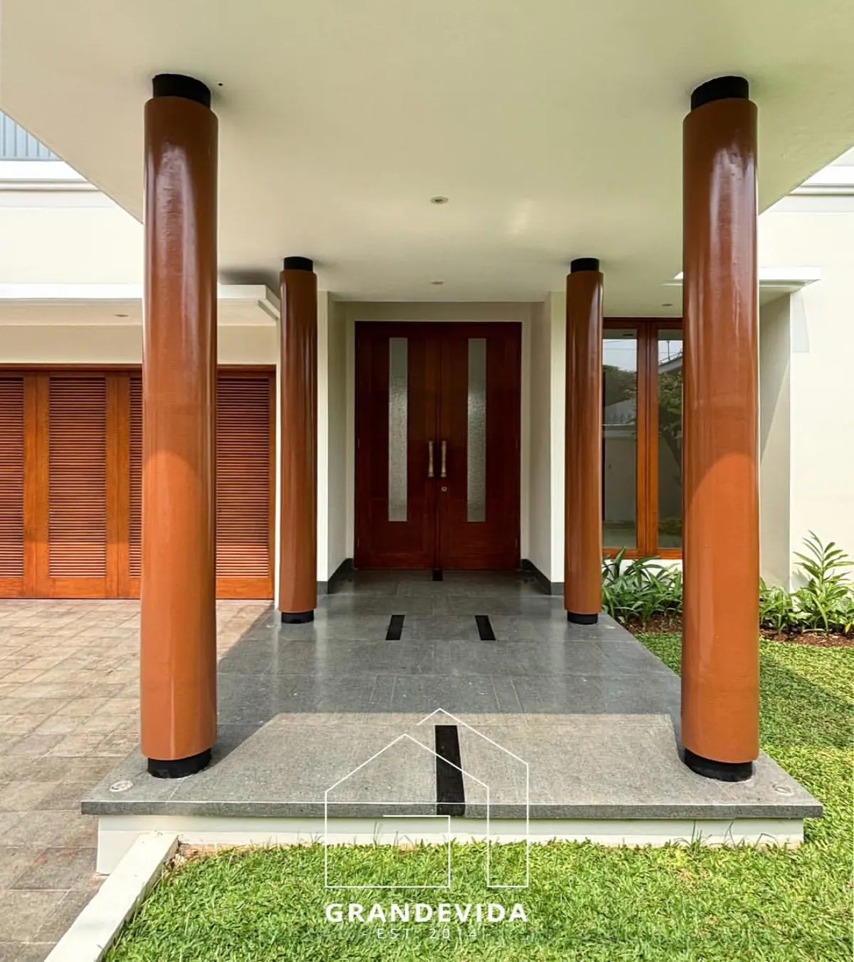 Jual Rumah Gaharu Cipete Full Marmer