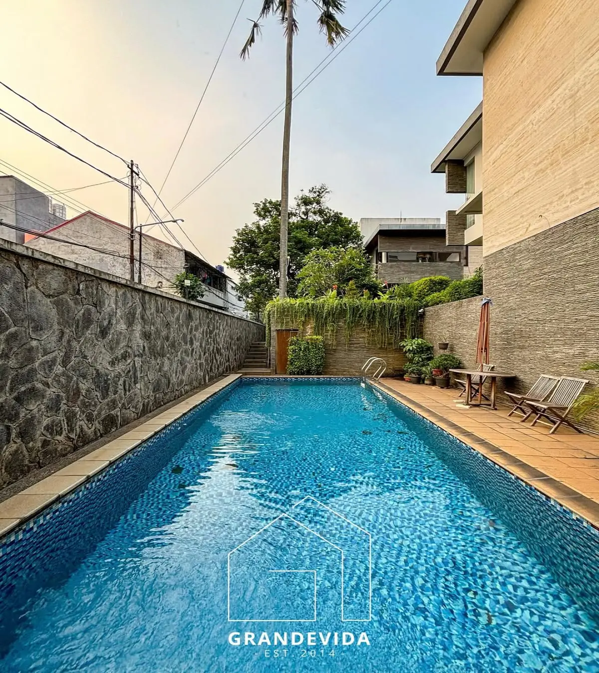 Jual Rumah Casa Kemang Jakarta Selatan
