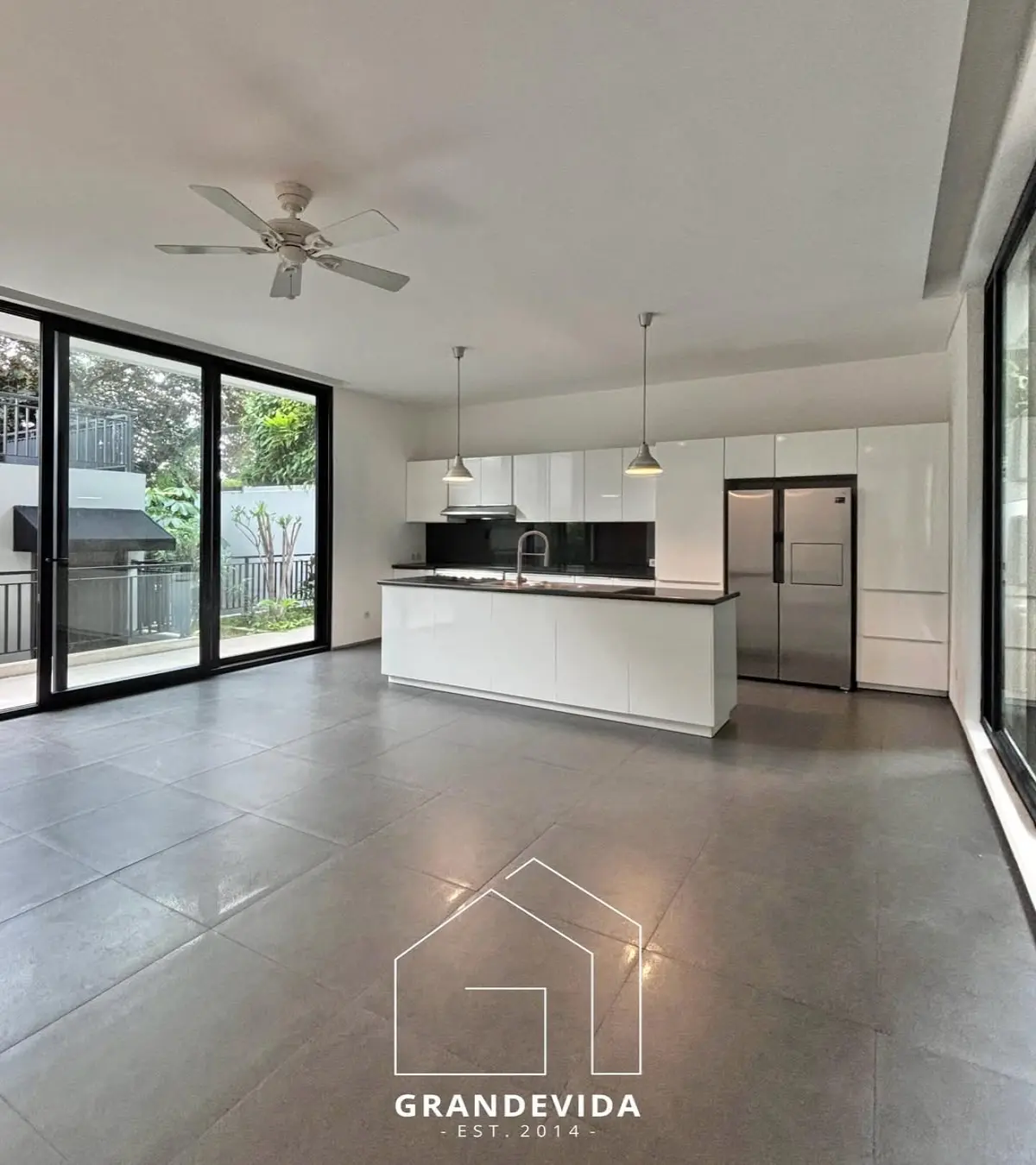 Jual Rumah Suralaya Kemang Jakarta Selatan