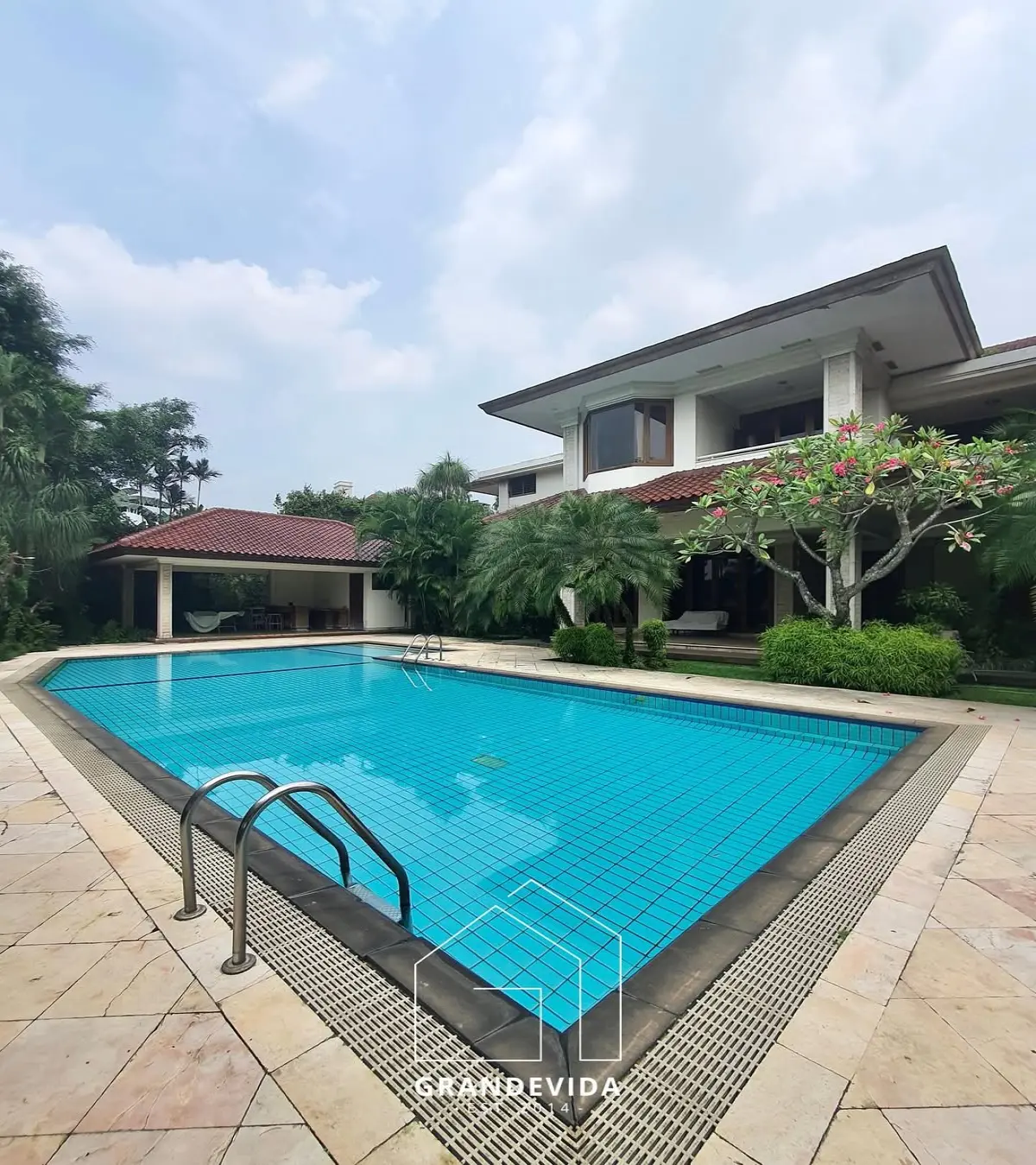 Jual Rumah Sekolah Kencana Pondok Indah