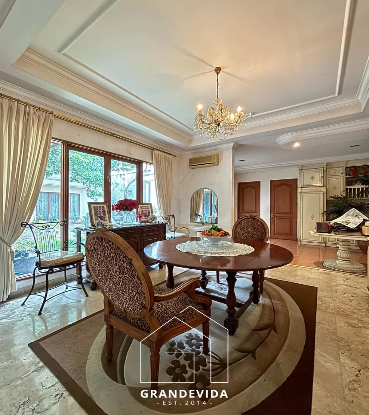 Jual Rumah Sekolah Duta Pondok Indah Siap Huni