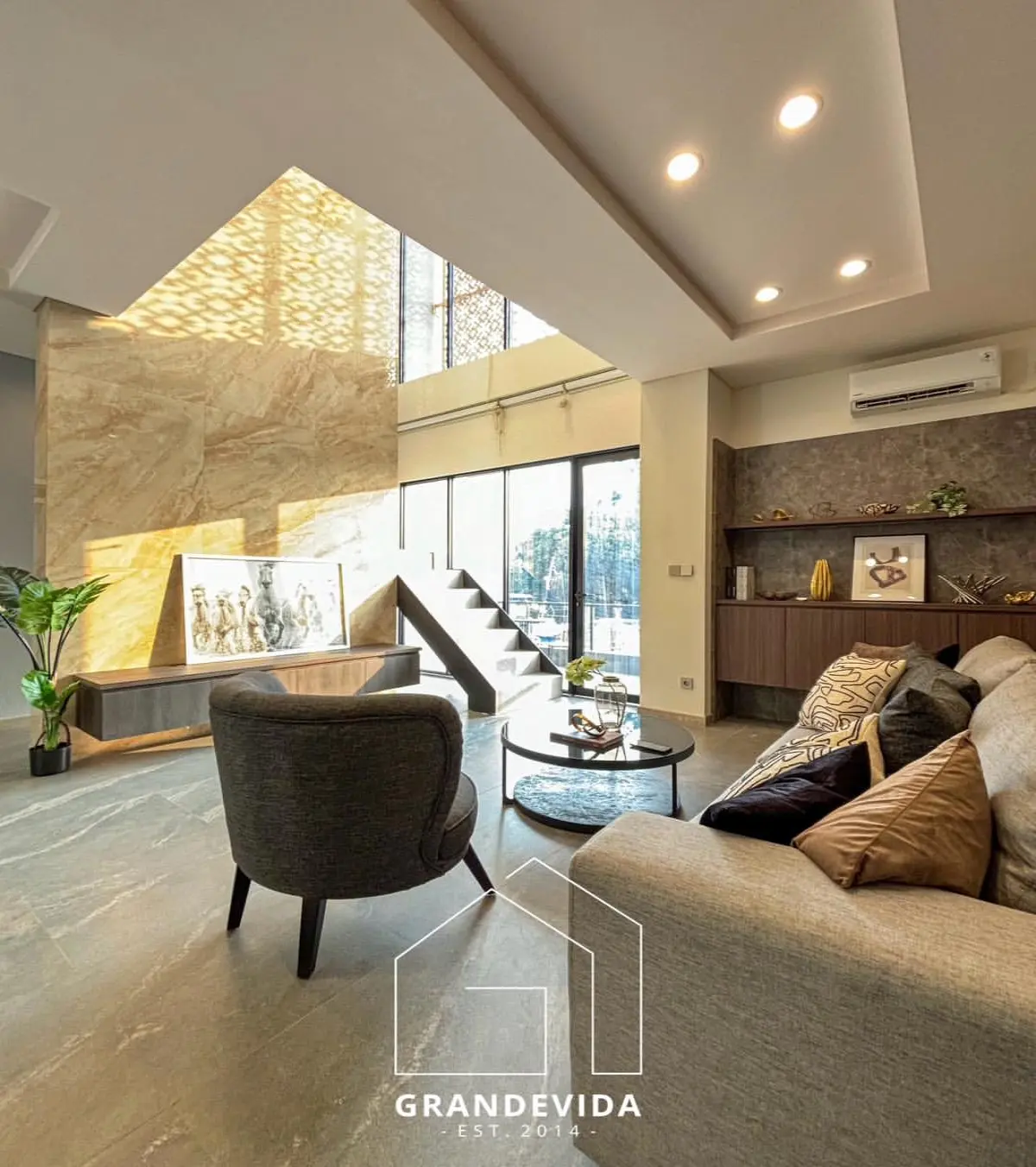 Rumah Dijual Toyota Housing Luxe Kebayoran Lama
