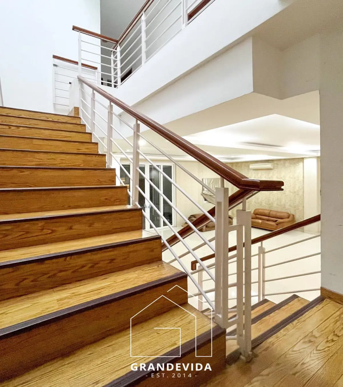 Rumah Dijual VILLA Kebayoran Lama