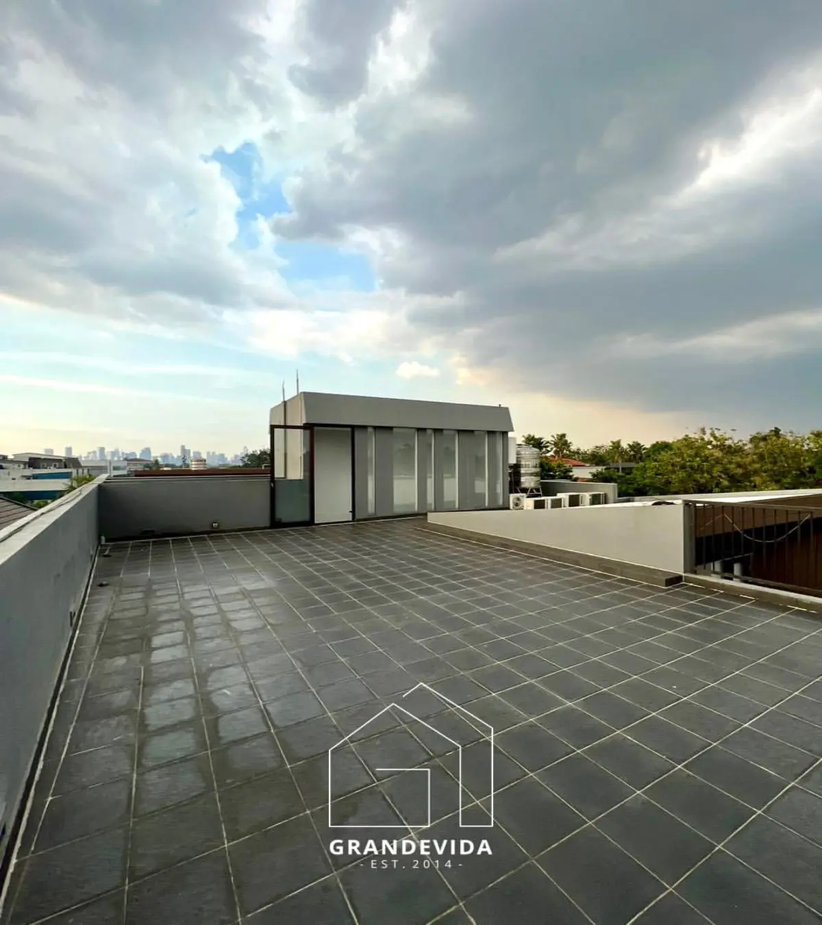 Townhouse Azzure Ampera Kemang Jakarta Selatan