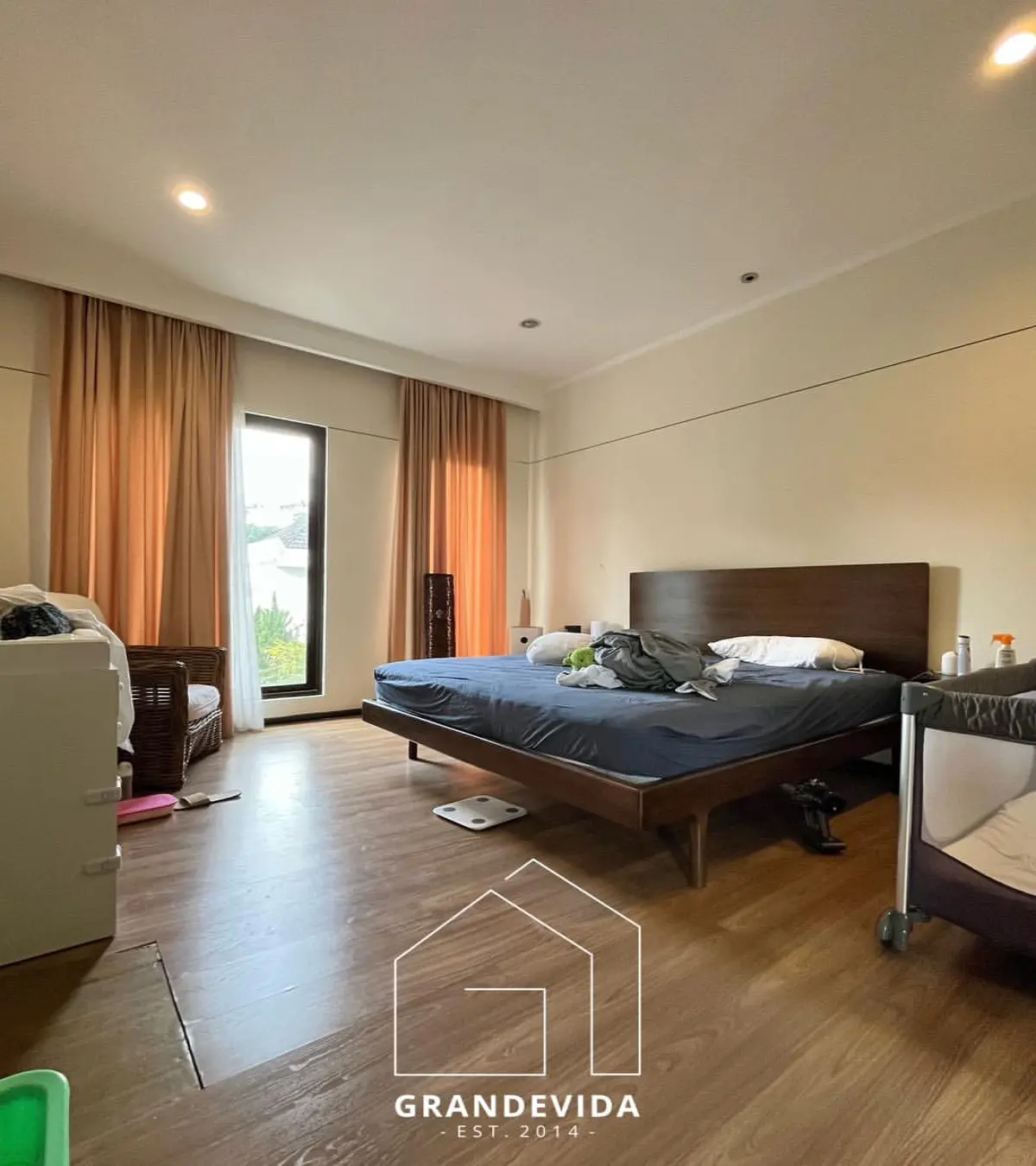 Rumah Kemang Selatan Dijual